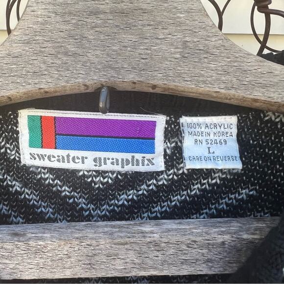 Vintage 80s Sweater Graphix Black White Geometric Diamond Dot Lines Sweater LG - Picture 4 of 4